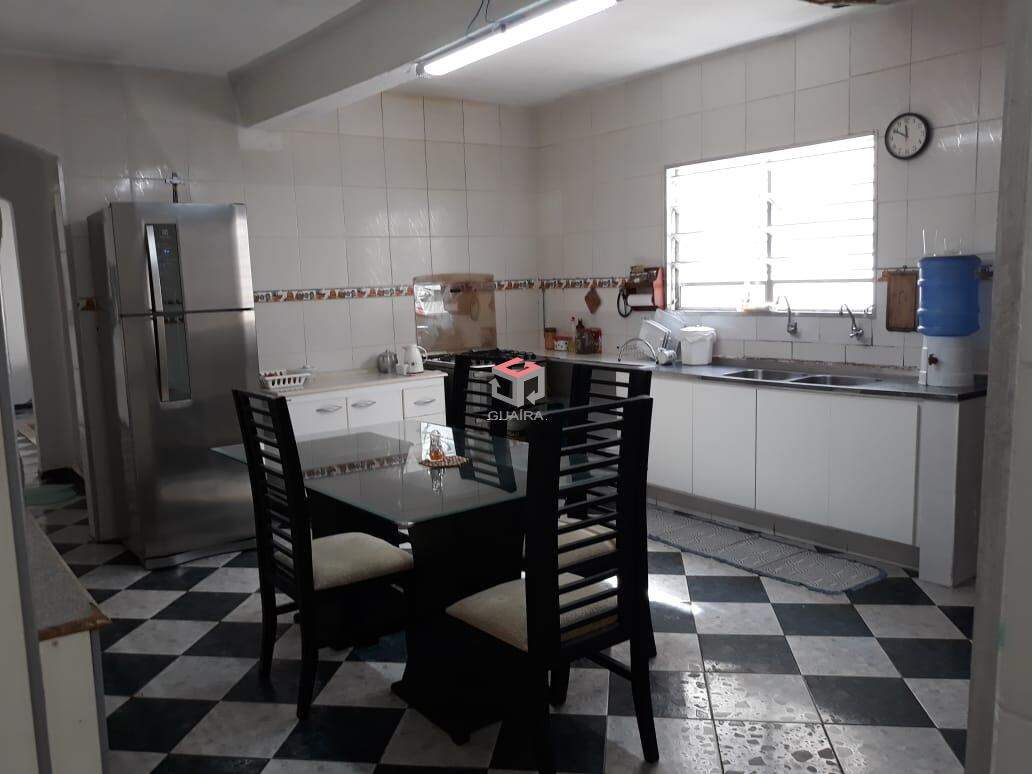 Sobrado à venda com 6 quartos, 250m² - Foto 8