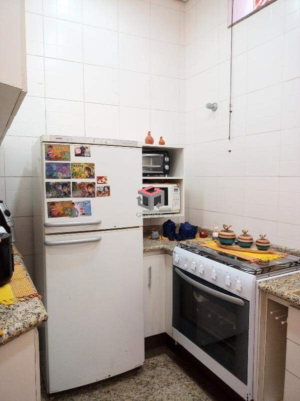 Sobrado à venda com 3 quartos, 254m² - Foto 16