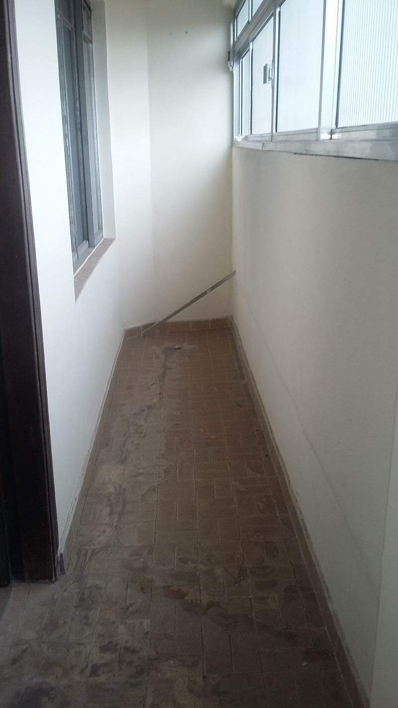 Apartamento à venda com 2 quartos, 70m² - Foto 18