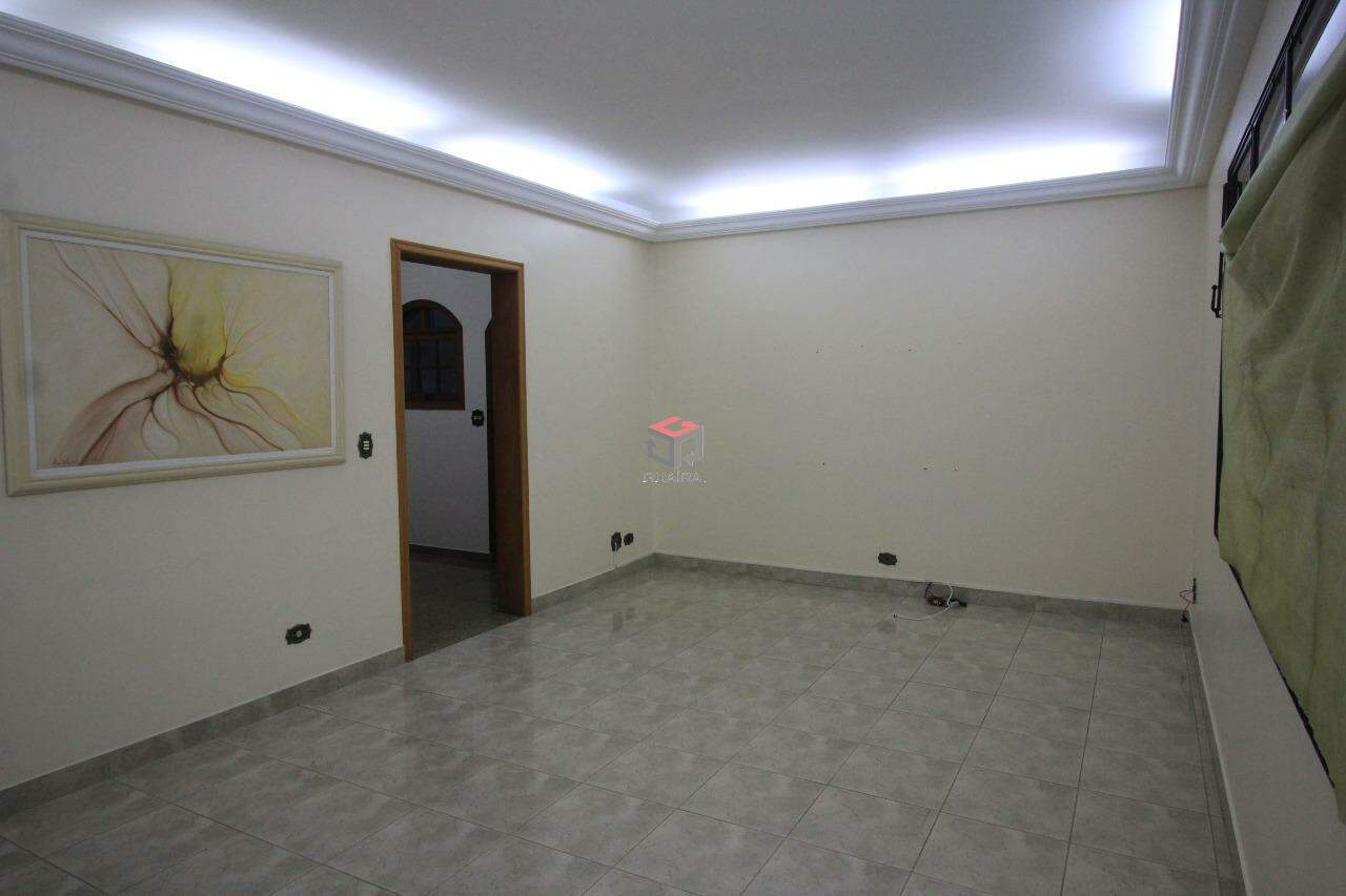 Sobrado à venda com 4 quartos, 345m² - Foto 1