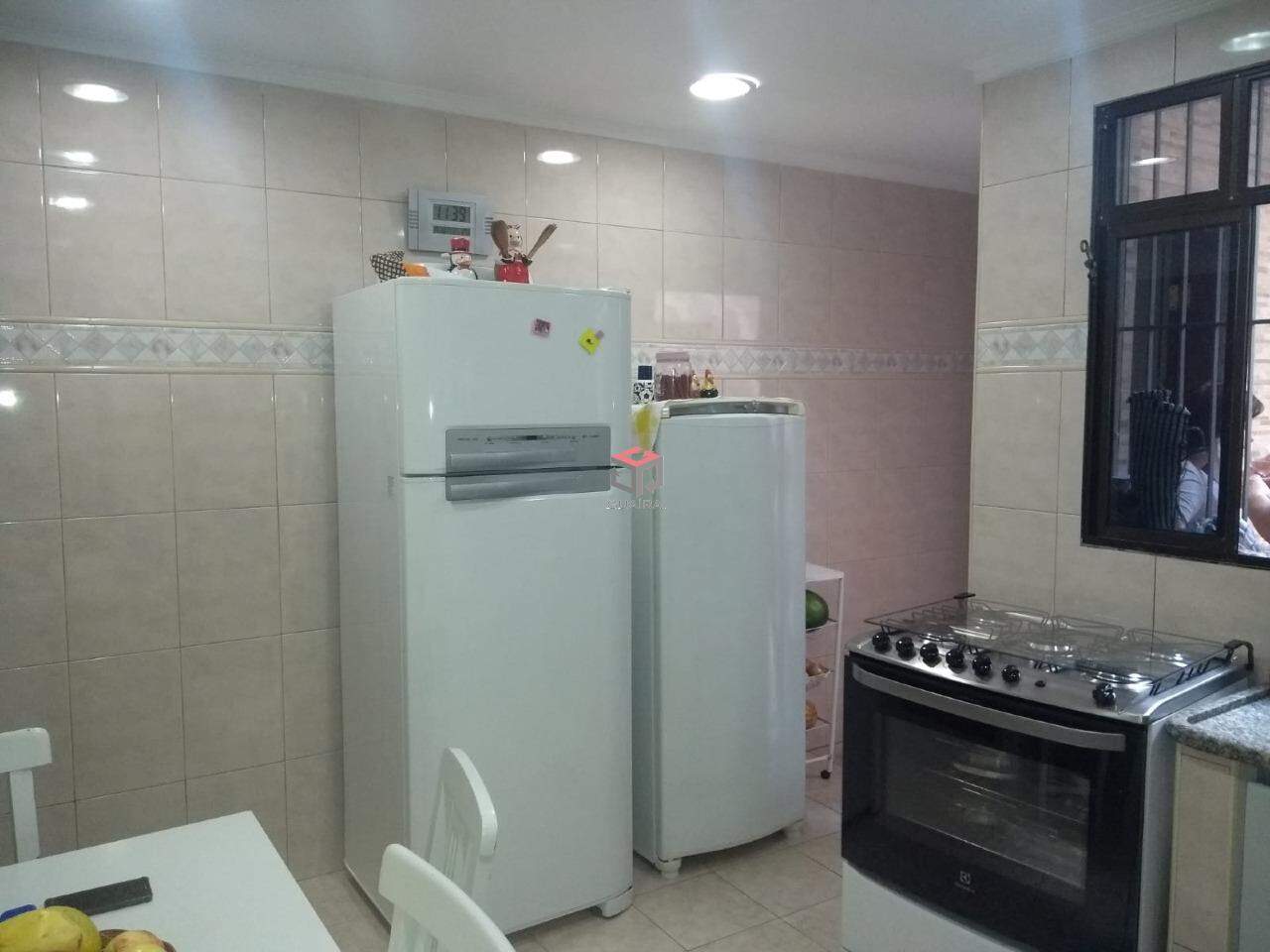 Casa à venda com 3 quartos, 200m² - Foto 15