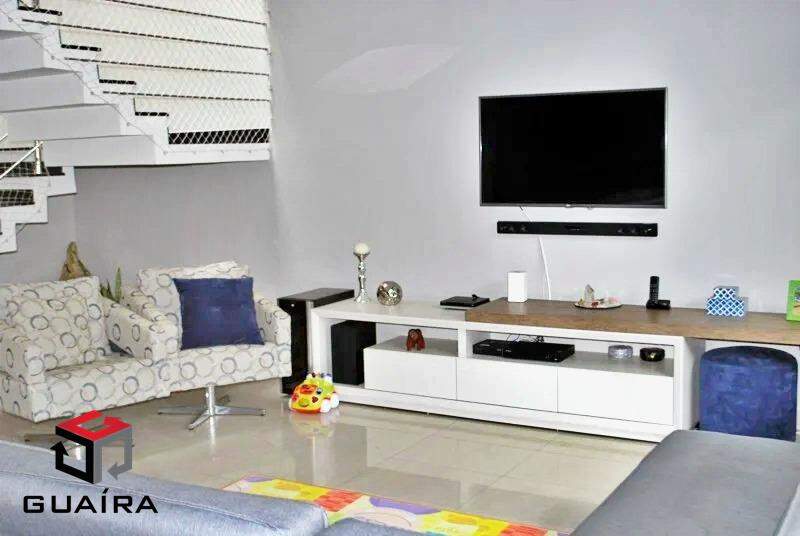 Sobrado à venda com 3 quartos, 268m² - Foto 1