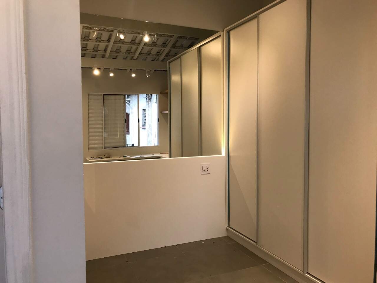 Sobrado à venda com 6 quartos, 166m² - Foto 15