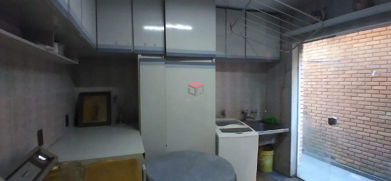 Sobrado à venda com 4 quartos, 616m² - Foto 1