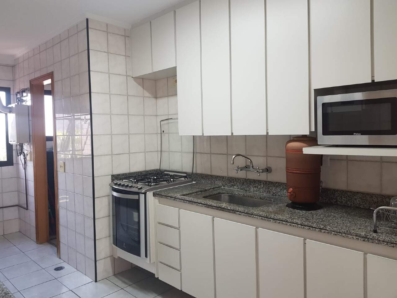 Apartamento à venda com 2 quartos, 79m² - Foto 4