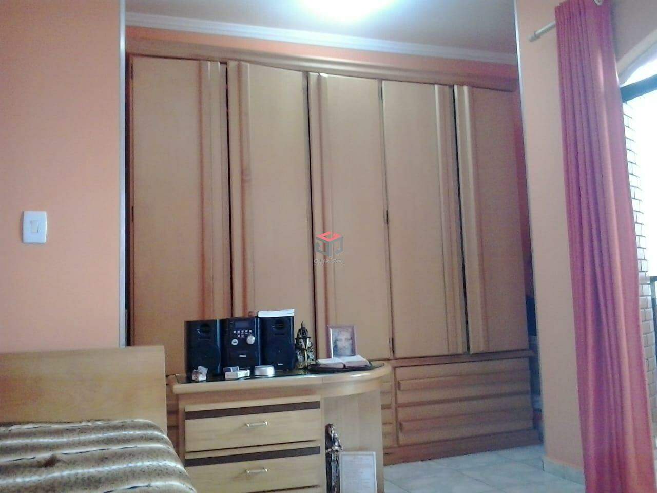 Sobrado à venda com 2 quartos, 210m² - Foto 8