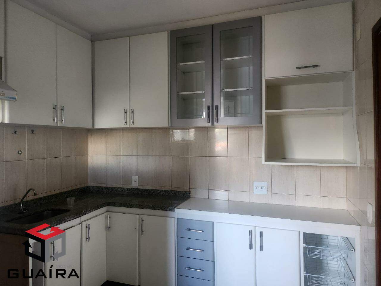 Apartamento para alugar com 2 quartos, 68m² - Foto 7