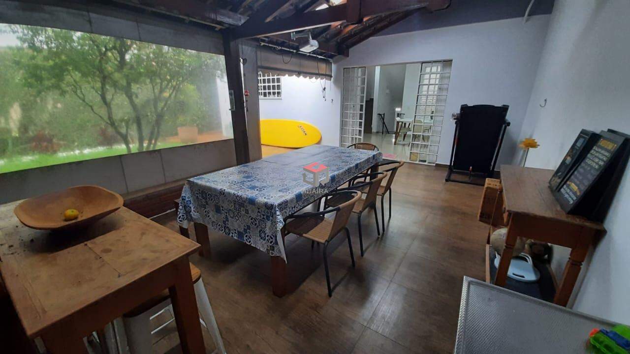 Sobrado à venda com 4 quartos, 300m² - Foto 12