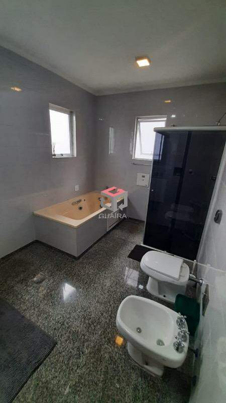 Sobrado à venda com 4 quartos, 300m² - Foto 24