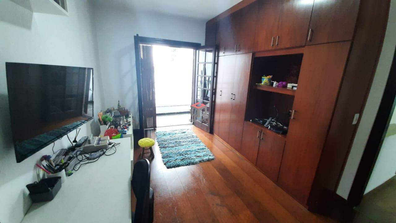 Sobrado à venda com 4 quartos, 300m² - Foto 23