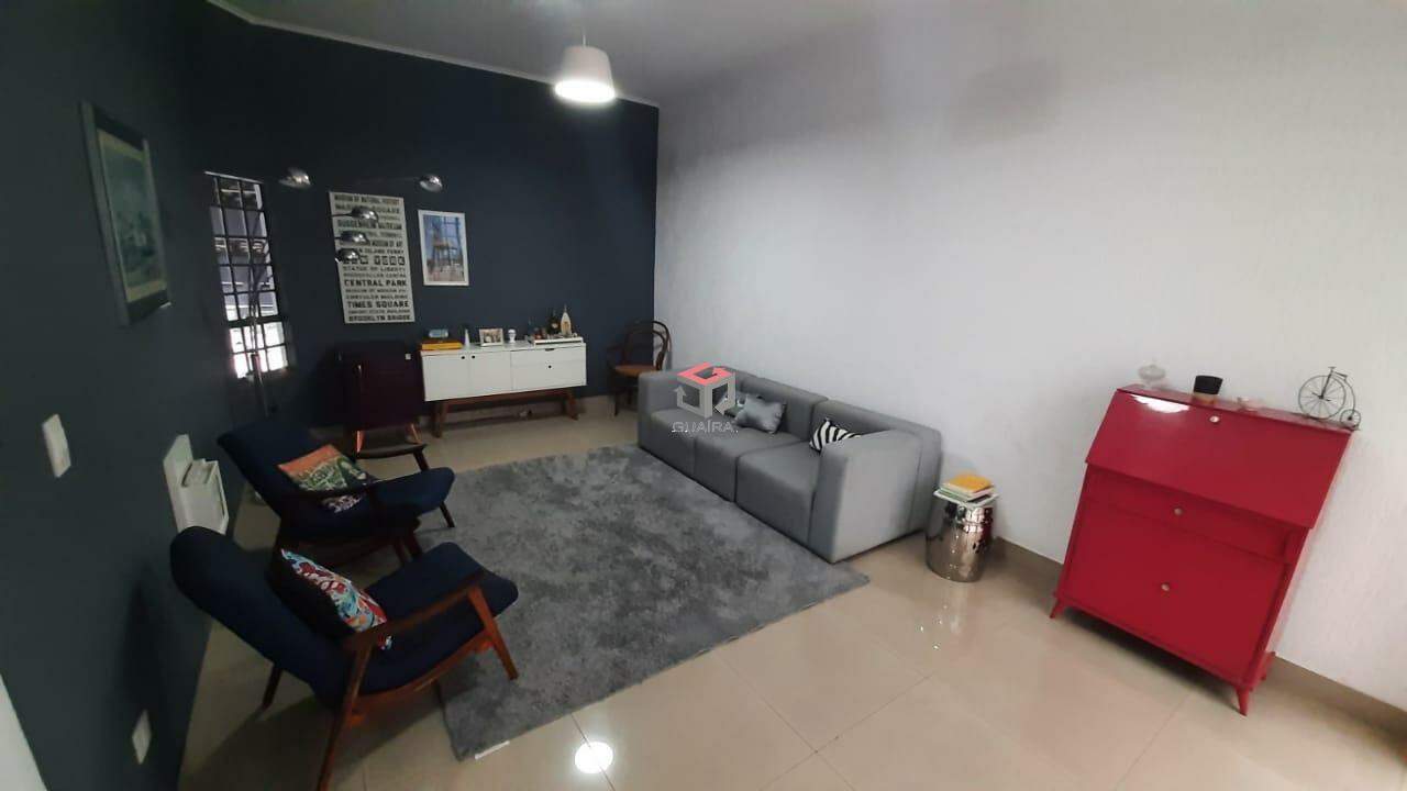 Sobrado à venda com 4 quartos, 300m² - Foto 1