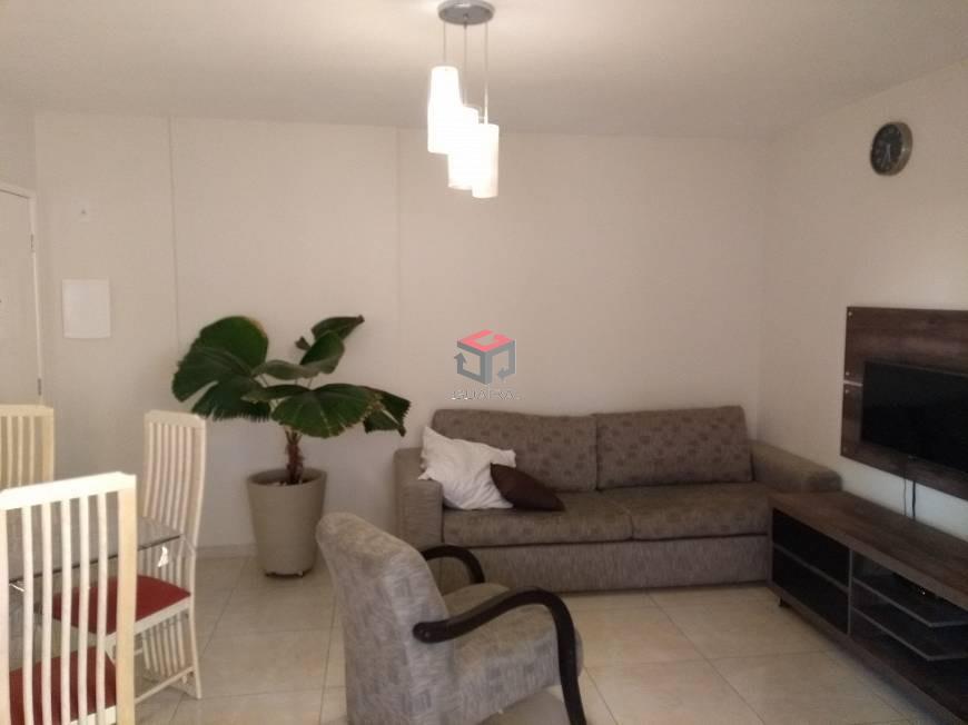 Apartamento à venda com 2 quartos, 67m² - Foto 4