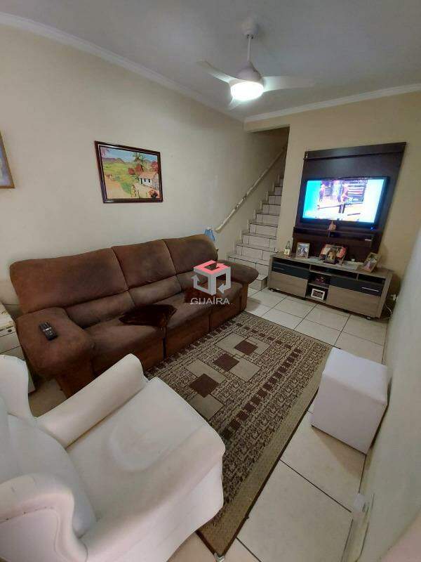 Sobrado à venda com 3 quartos, 193m² - Foto 1