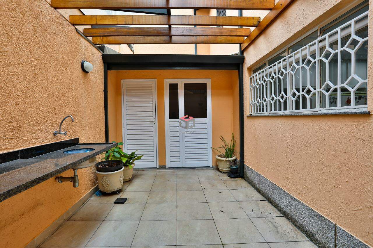 Sobrado à venda com 4 quartos, 270m² - Foto 9