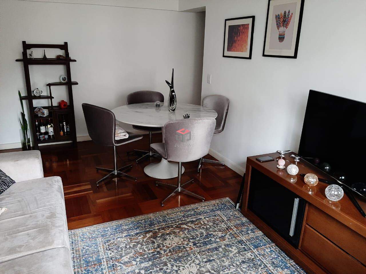 Apartamento à venda com 2 quartos, 75m² - Foto 3