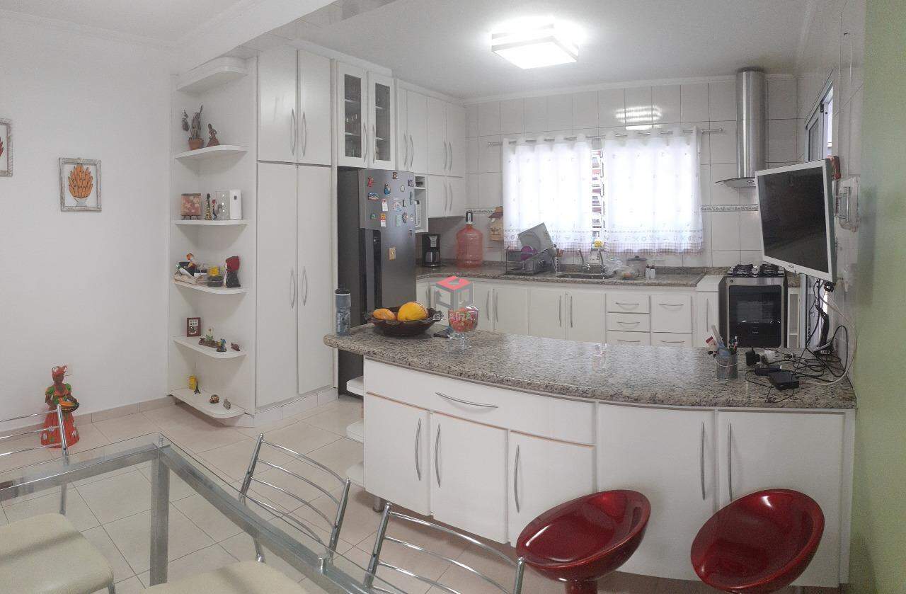 Sobrado à venda com 4 quartos, 192m² - Foto 5