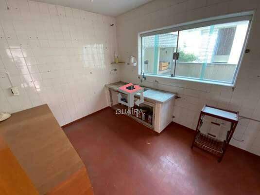 Sobrado à venda com 4 quartos, 200m² - Foto 26