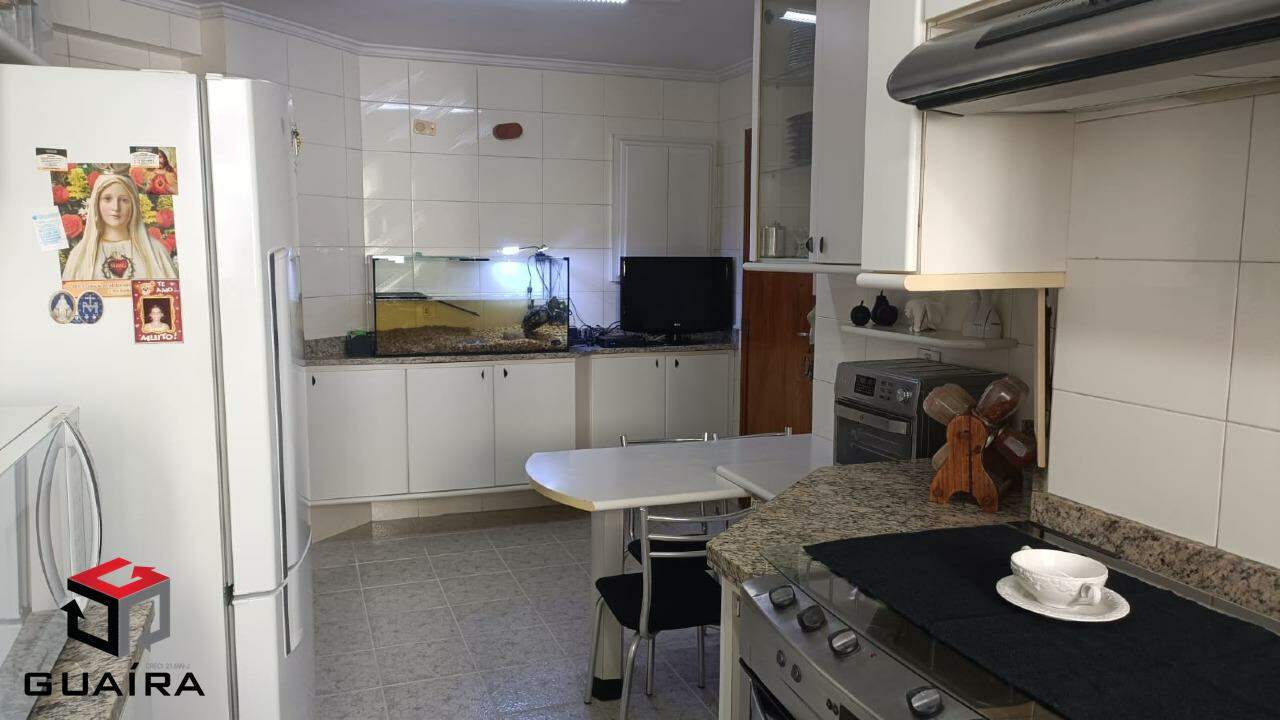 Apartamento à venda com 3 quartos, 140m² - Foto 17