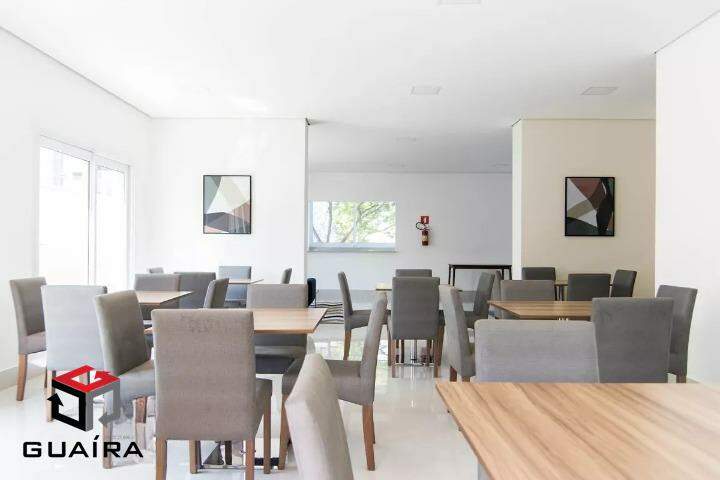 Apartamento para alugar com 2 quartos, 64m² - Foto 27