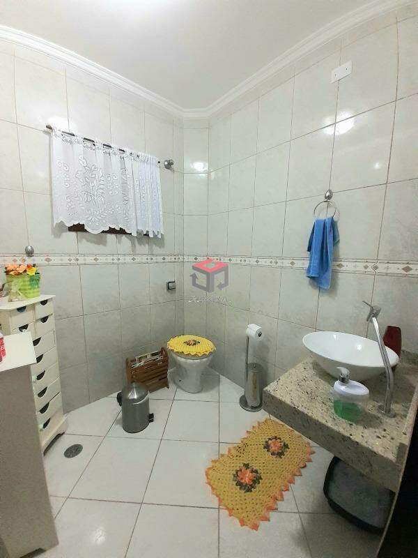 Sobrado à venda com 3 quartos, 250m² - Foto 29