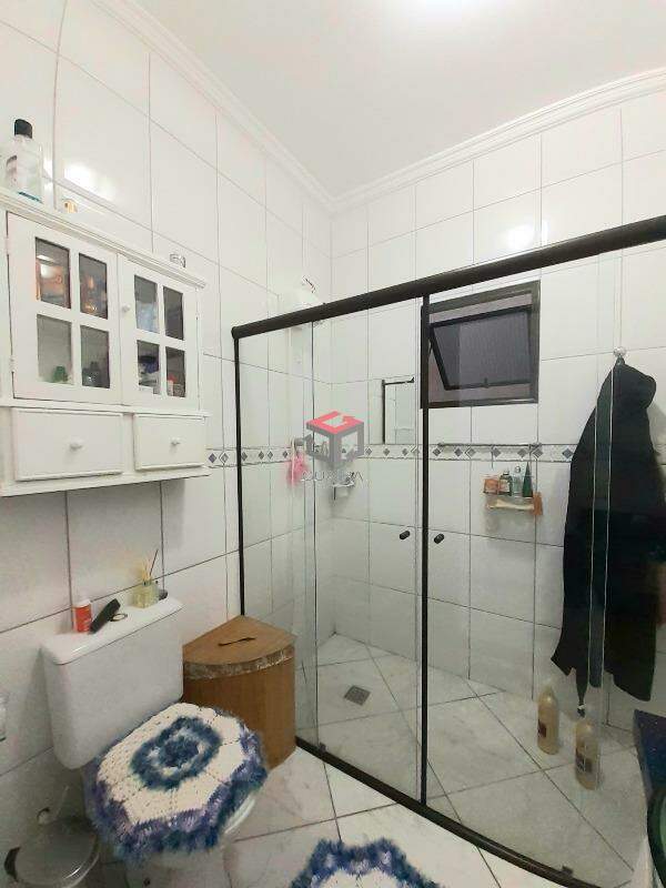 Sobrado à venda com 3 quartos, 250m² - Foto 26