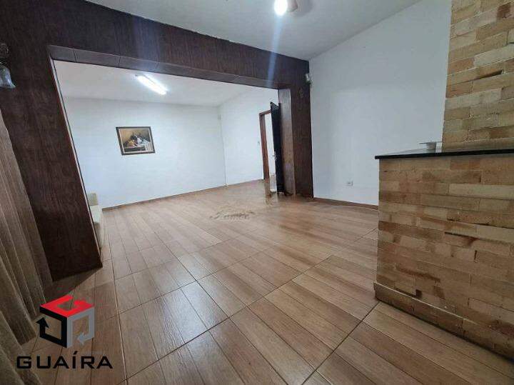 Casa para alugar com 3 quartos, 262m² - Foto 3