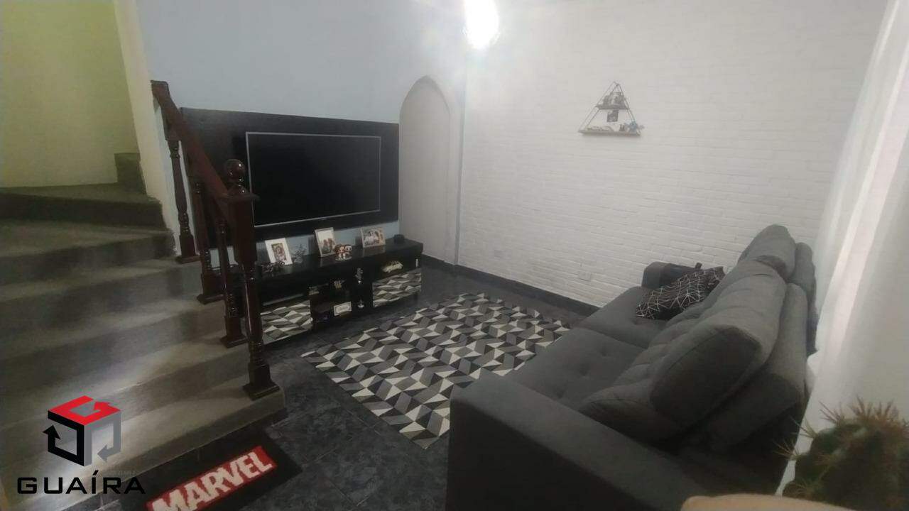 Sobrado à venda com 3 quartos, 132m² - Foto 1