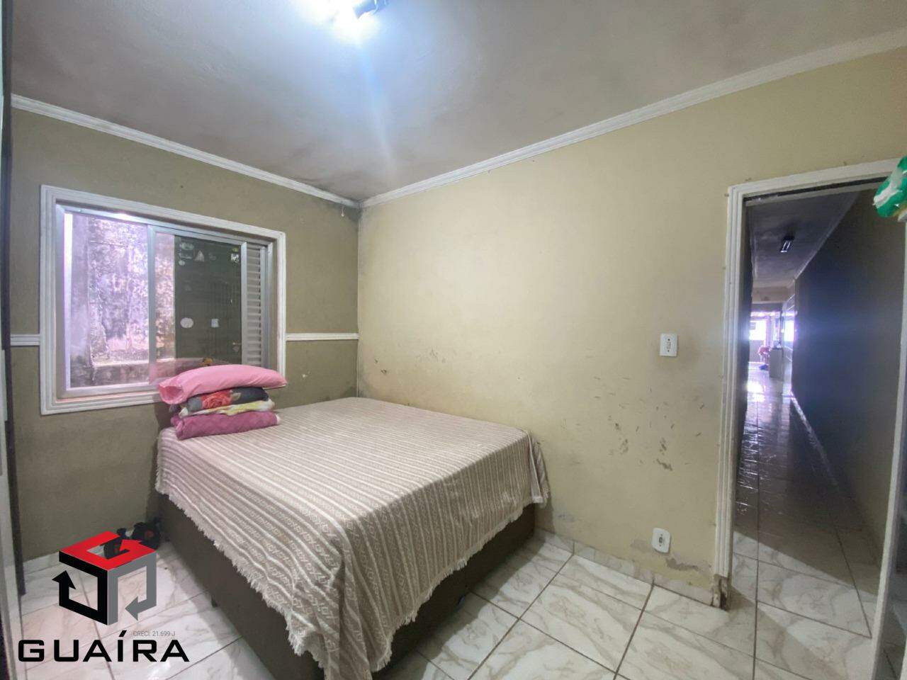 Casa à venda com 2 quartos, 100m² - Foto 2