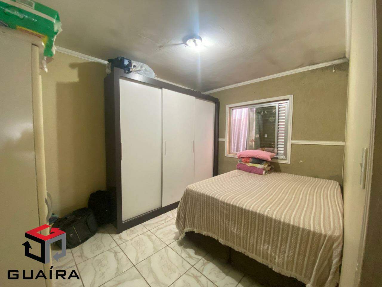 Casa à venda com 2 quartos, 100m² - Foto 3