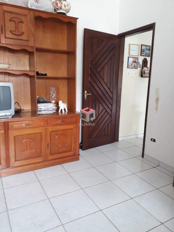 Casa à venda com 3 quartos, 240m² - Foto 17