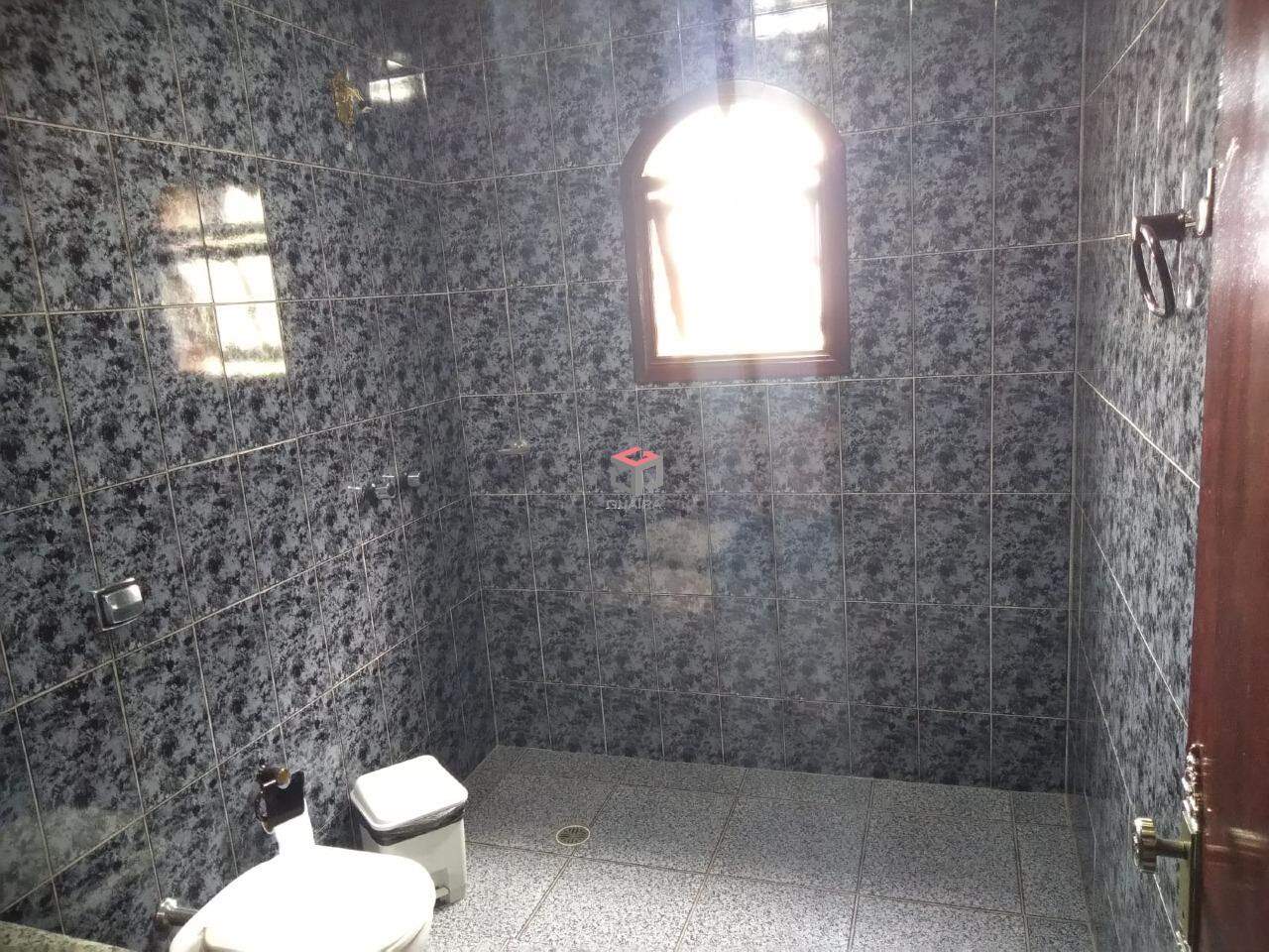 Sobrado à venda com 4 quartos, 252m² - Foto 22