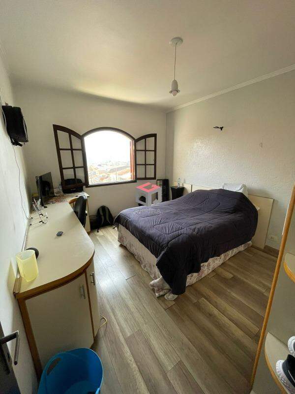 Sobrado à venda com 4 quartos, 209m² - Foto 12