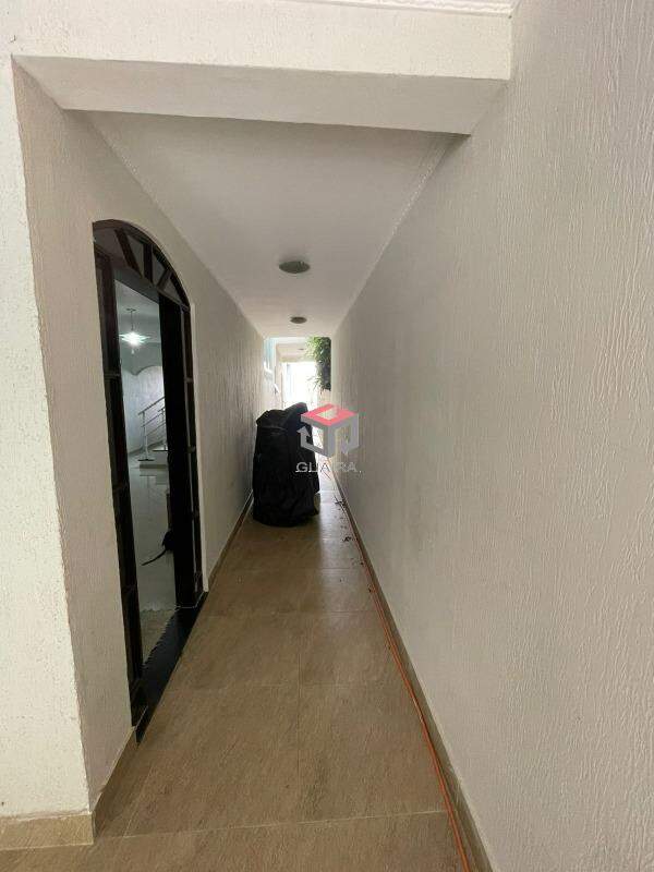 Sobrado à venda com 4 quartos, 209m² - Foto 25