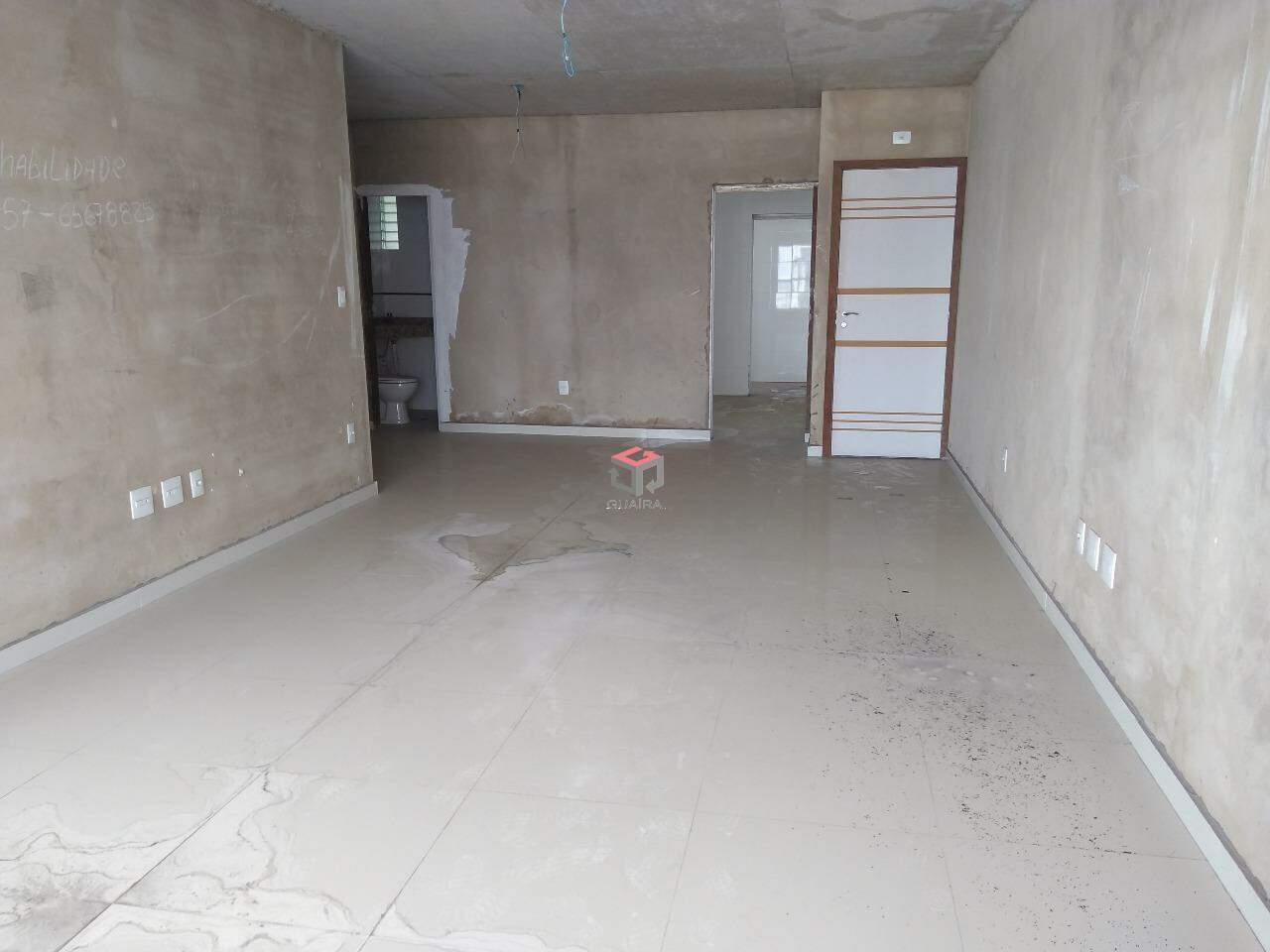 Apartamento à venda com 3 quartos, 150m² - Foto 2