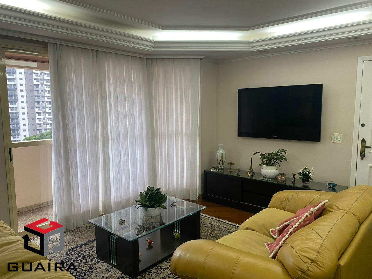 Apartamento à venda com 4 quartos, 135m² - Foto 2