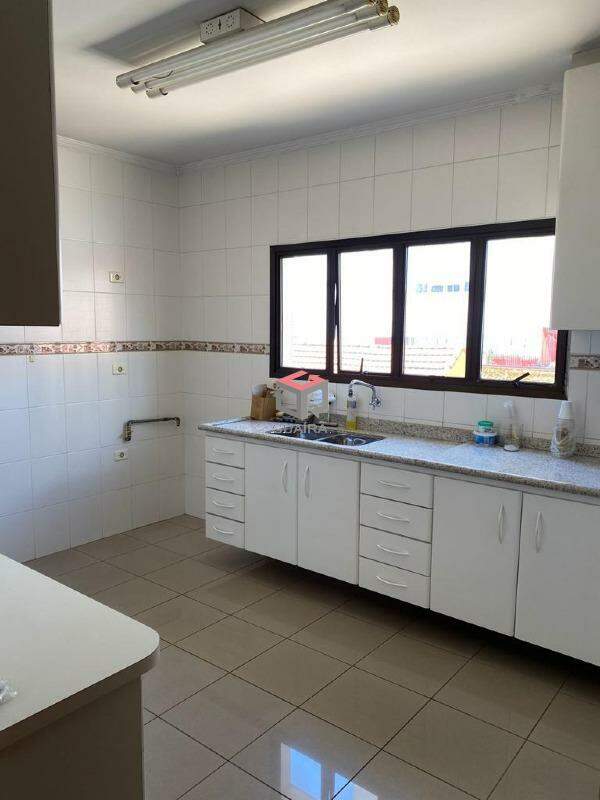 Apartamento à venda com 3 quartos, 150m² - Foto 17