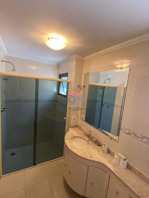 Apartamento à venda com 3 quartos, 150m² - Foto 15