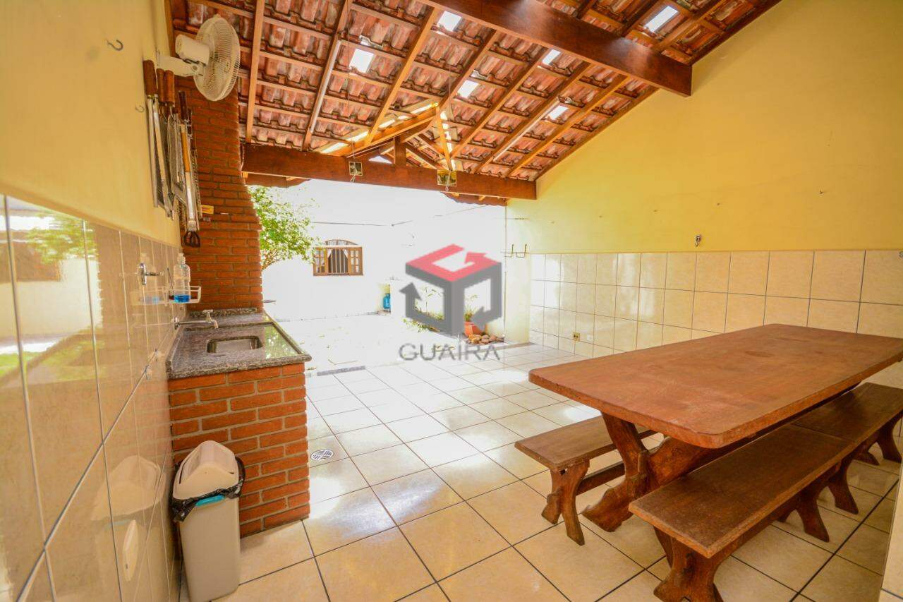 Sobrado à venda com 2 quartos, 231m² - Foto 6