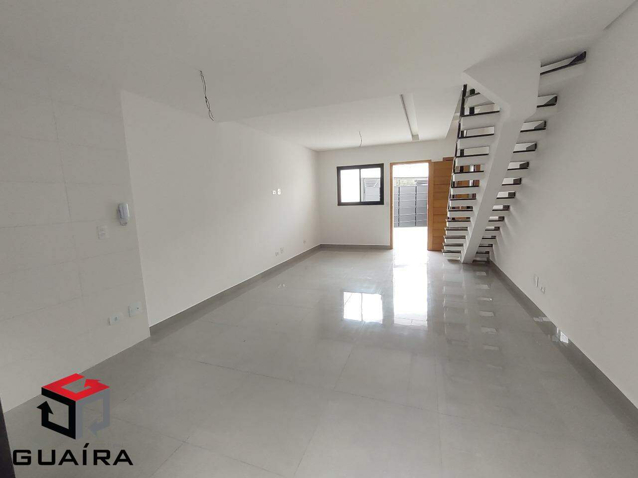 Sobrado à venda com 3 quartos, 130m² - Foto 2