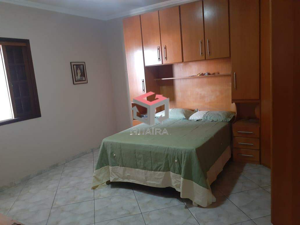 Sobrado à venda com 3 quartos, 248m² - Foto 13