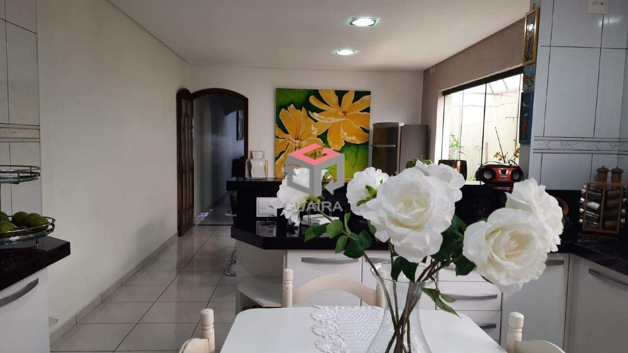 Sobrado, 3 quartos, 259 m² - Foto 1