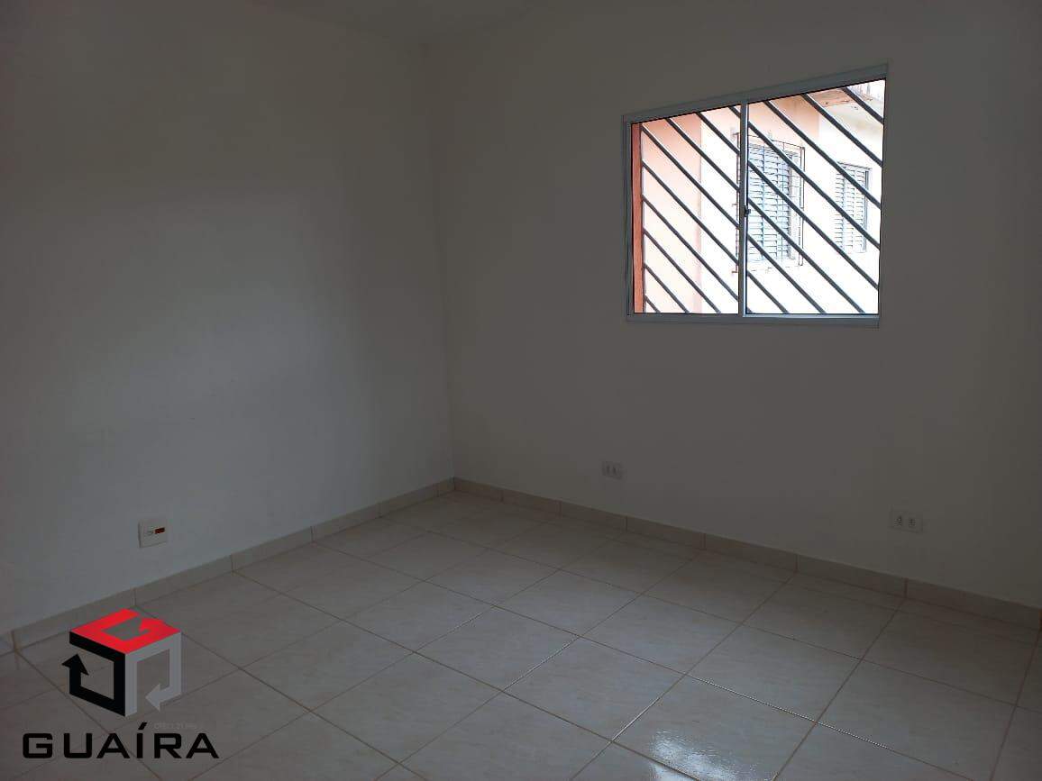 Casa para alugar com 3 quartos, 83m² - Foto 1