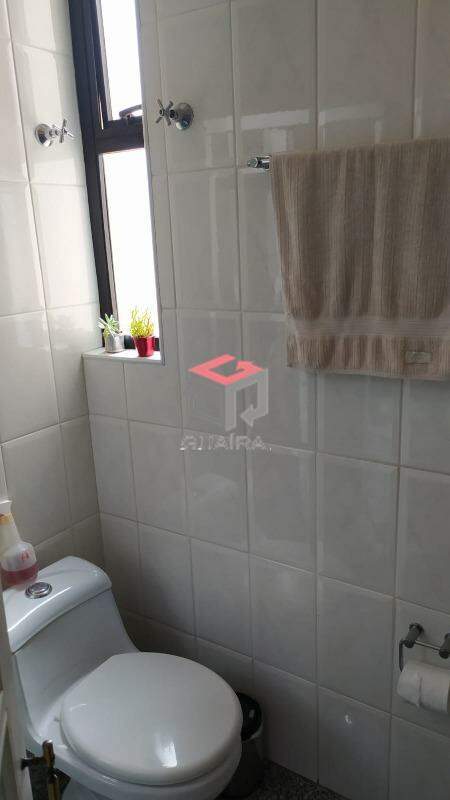 Apartamento à venda com 2 quartos, 64m² - Foto 22