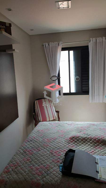 Apartamento à venda com 2 quartos, 64m² - Foto 17