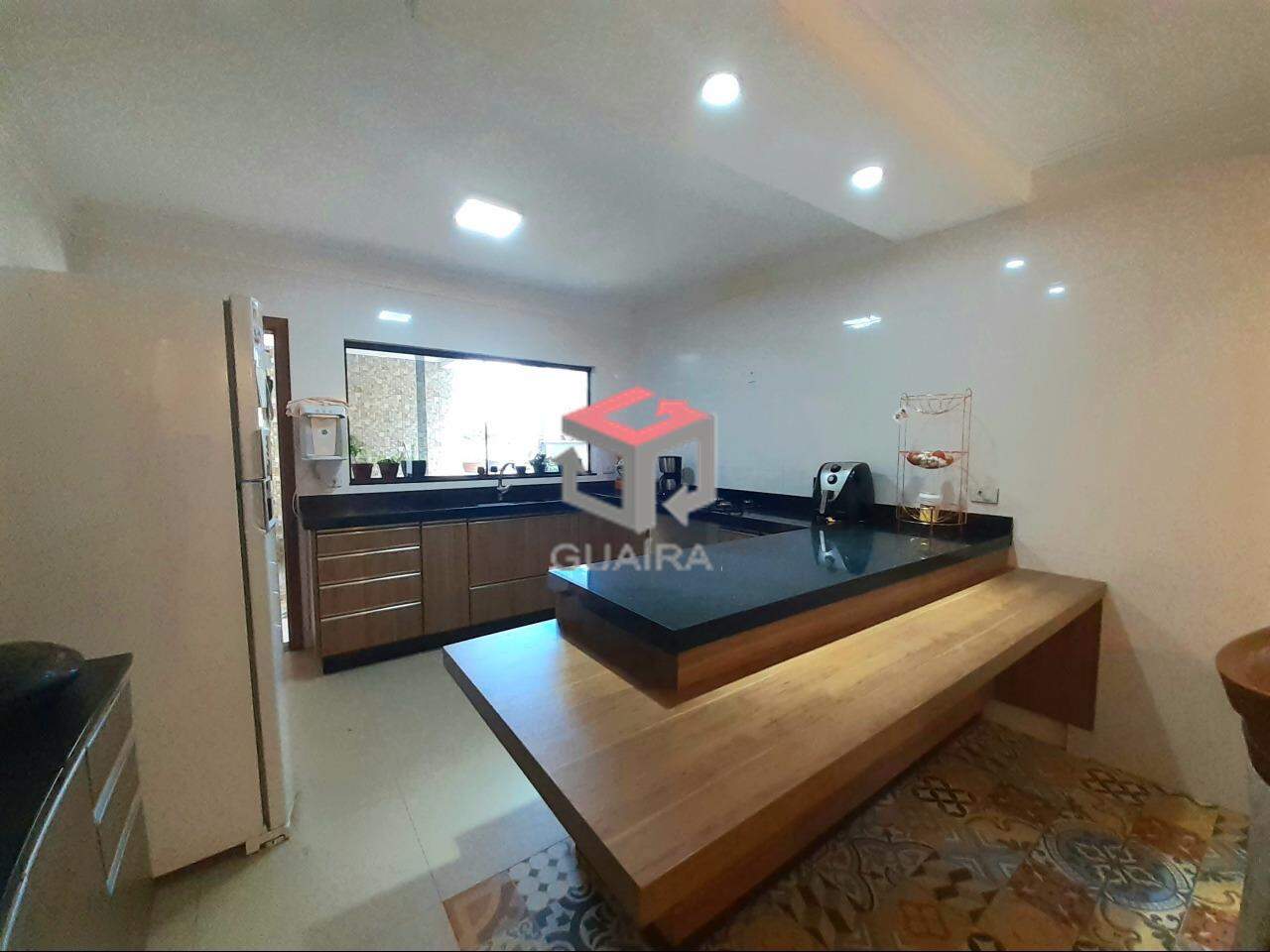 Sobrado à venda com 3 quartos, 246m² - Foto 14