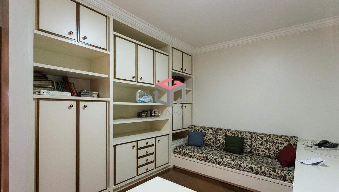 Apartamento à venda com 4 quartos, 235m² - Foto 8