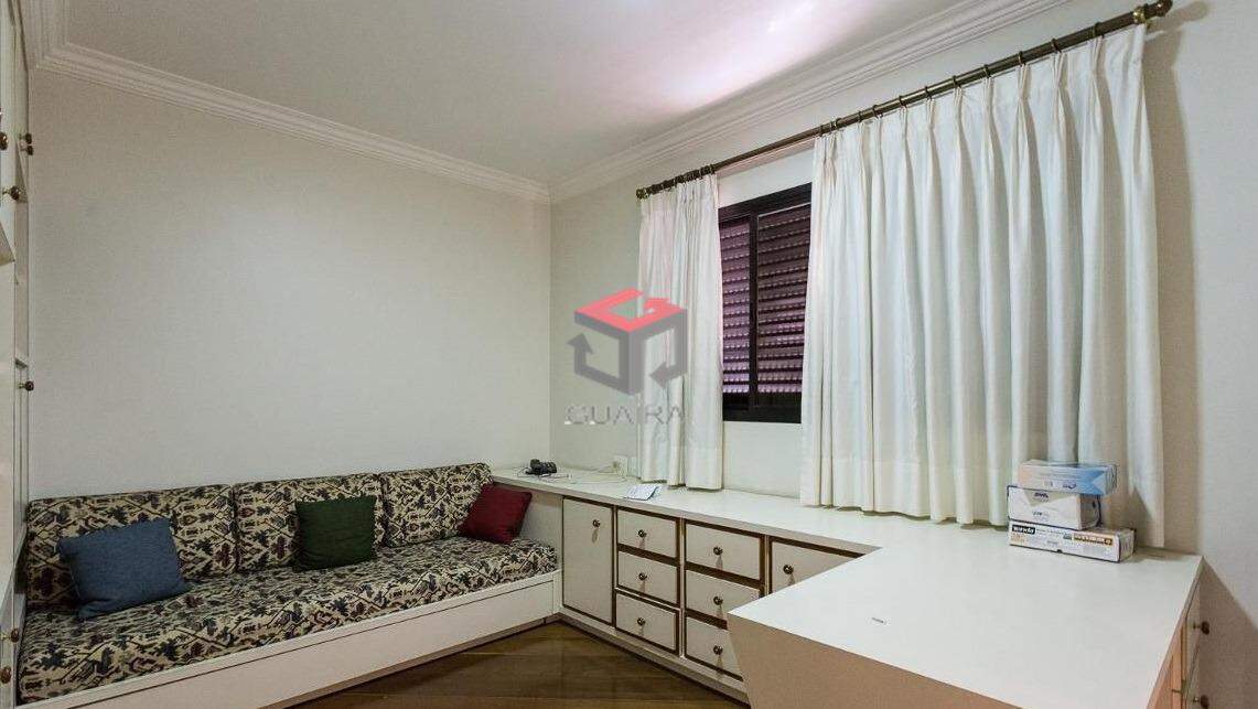 Apartamento à venda com 4 quartos, 235m² - Foto 7