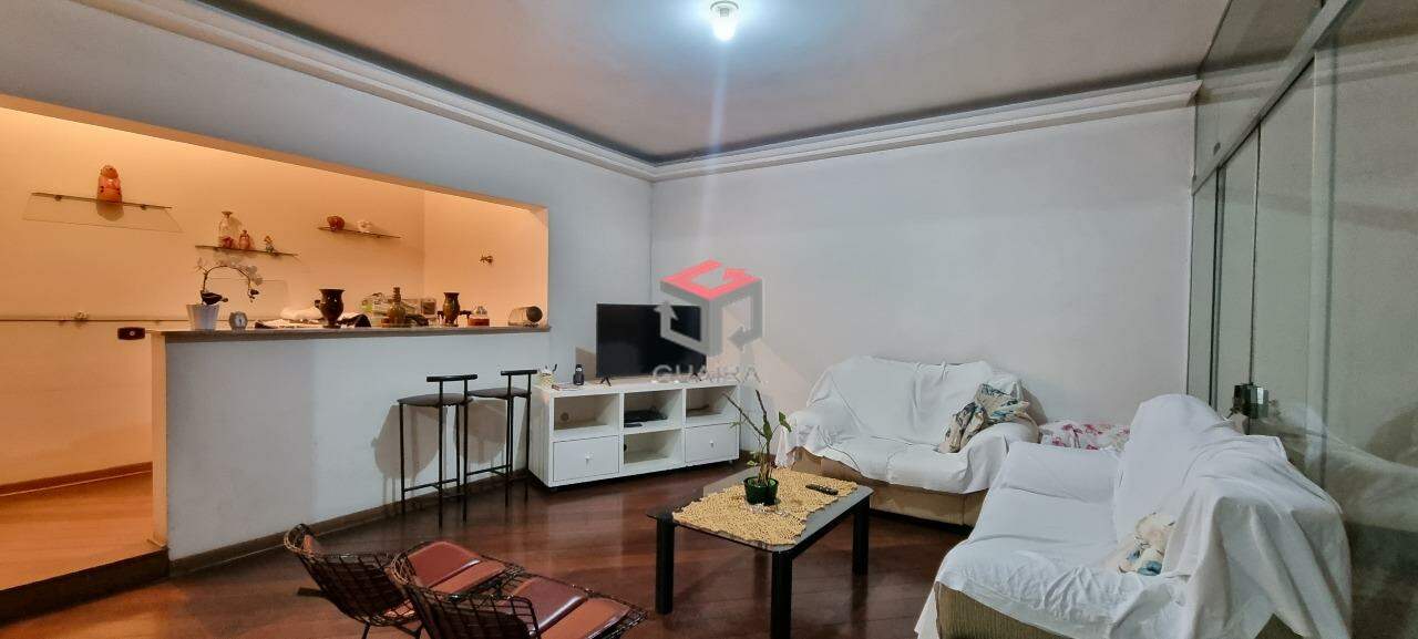 Sobrado à venda com 3 quartos, 578m² - Foto 2