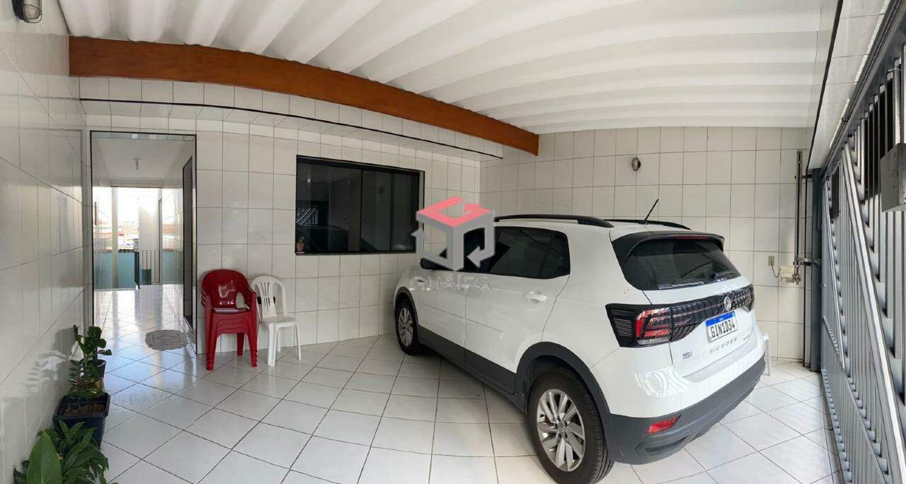 Sobrado à venda com 4 quartos, 180m² - Foto 3