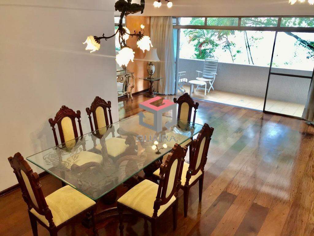 Apartamento à venda com 3 quartos, 160m² - Foto 2